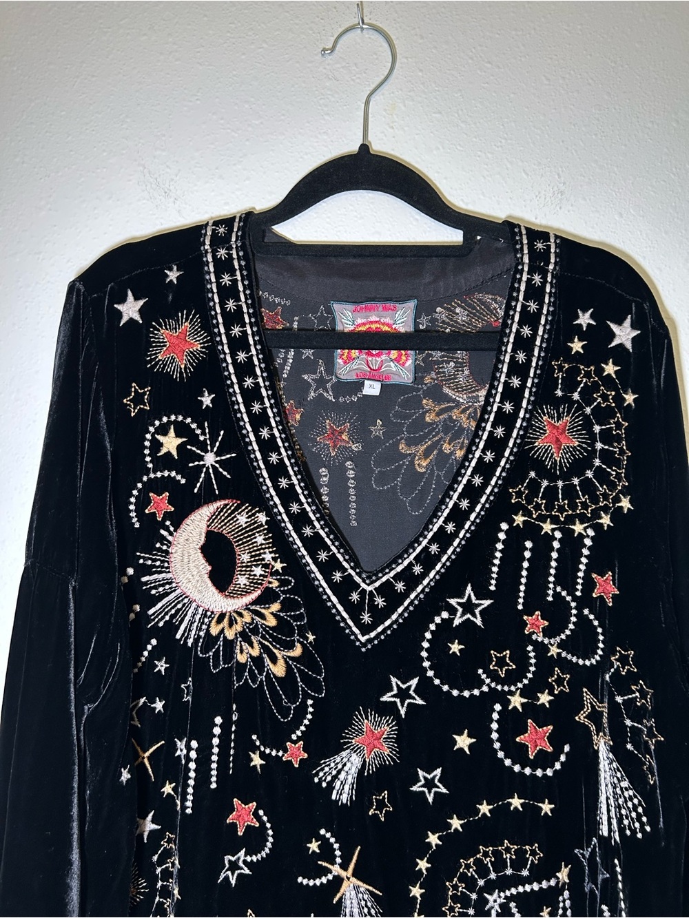 JOHNNY WAS Callisto Velvet Swing Blouse Celestial Embroidered Print XL Black - Picture 3 of 16